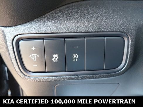 Certified 2025 Kia Soul LX image 17