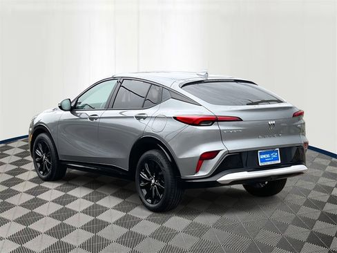 Used 2024 Buick Envista Sport Touring w/ Convenience I Package image 4