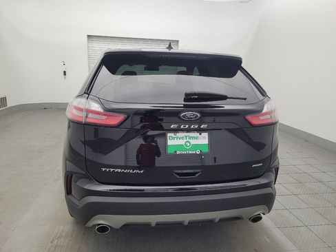 Used 2024 Ford Edge Titanium image 6
