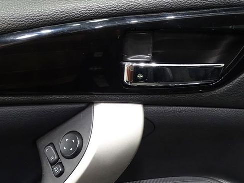 Used 2024 Mitsubishi Eclipse Cross SE image 17