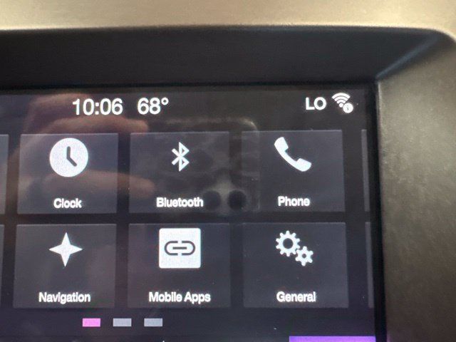 Used 2017 Ford Edge Titanium w/ Equipment Group 301A AWD/4WD image 10