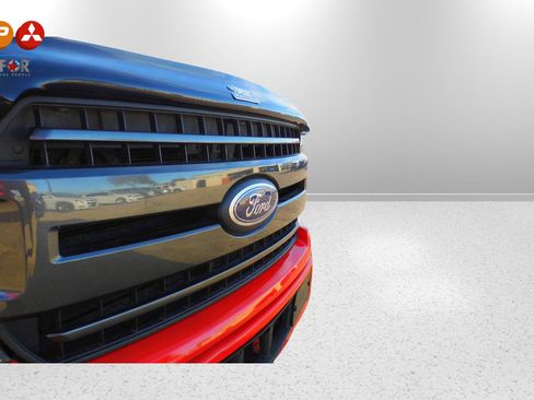 Used 2019 Ford F150 XLT w/ Equipment Group 302A Luxury image 8