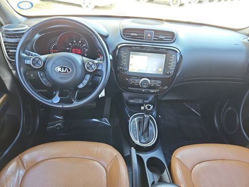 Used 2015 Kia Soul ! w/ Sun & Sound Package image 8