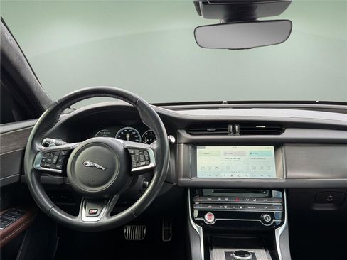 Used 2019 Jaguar XF S AWD/4WD image 9