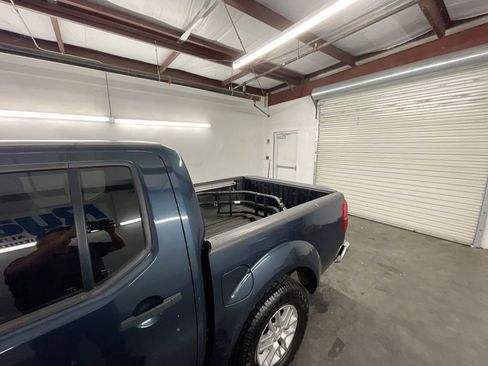 Used 2015 Nissan Frontier SV w/ SV Value Truck Package image 22