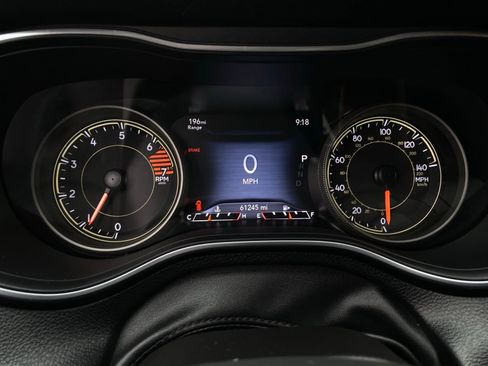 Used 2023 Jeep Cherokee Altitude Lux image 12