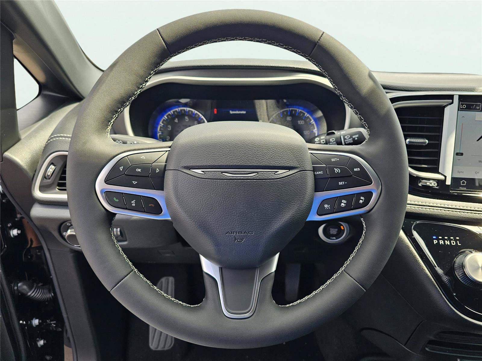 New 2027 Chrysler Pacifica Select FWD image 19