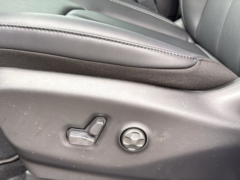 New 2026 Chrysler Voyager LX image 11