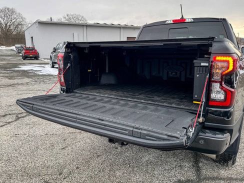 Used 2024 Ford Ranger Lariat w/ FX4 Off-Road Package image 18