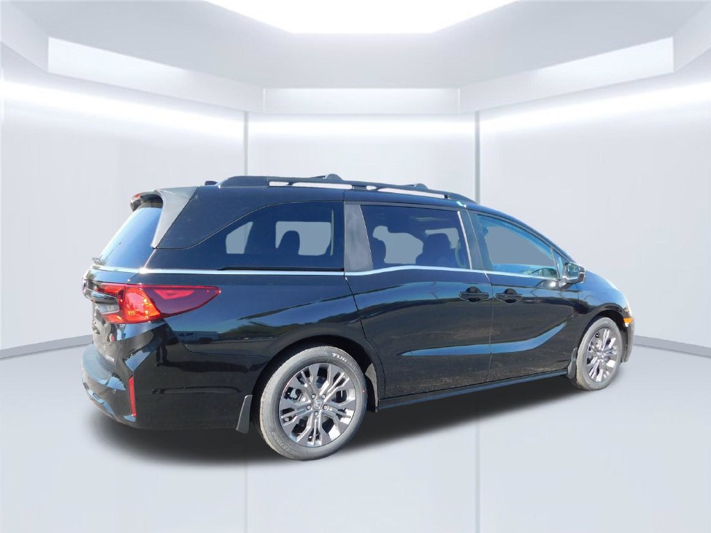 New 2027 Honda Odyssey Touring image 3