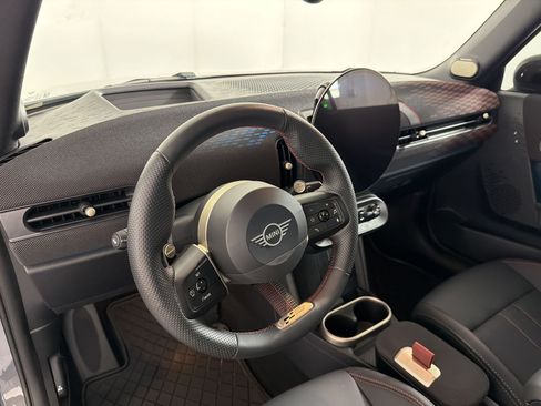 Used 2026 MINI Cooper S FWD image 4