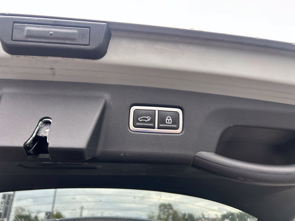Certified 2023 Kia Sorento SX AWD/4WD image 12