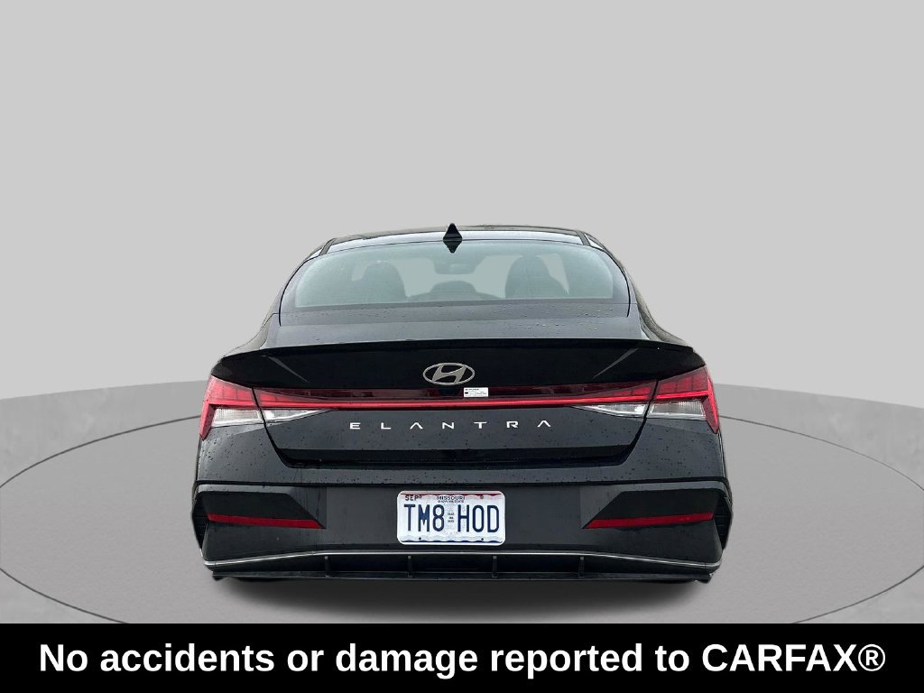 Used 2026 Hyundai Elantra SEL Sport Premium FWD image 4