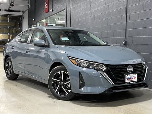 New 2025 Nissan Sentra SV image 2