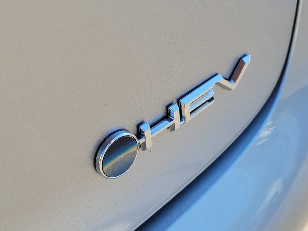 New 2027 Toyota Prius XLE FWD image 9