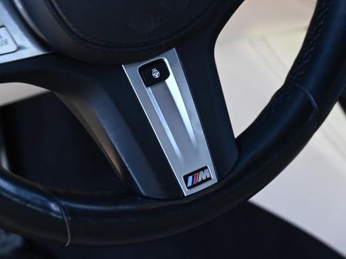 Used 2020 BMW 750i xDrive w/ Executive Package image 23