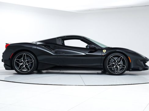 Certified 2019 Ferrari 488 Pista Spider image 10