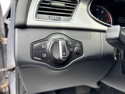 Used 2016 Audi A4 2.0T Premium Plus w/ Technology Package image 21