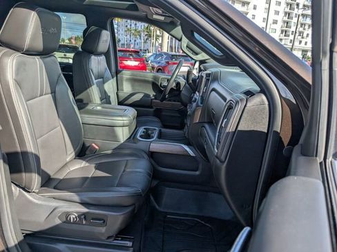 Used 2019 Chevrolet Silverado 1500 High Country w/ Technology Package AWD/4WD image 20