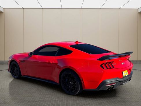 Used 2024 Ford Mustang GT Premium image 4