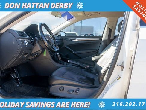 Used 2017 Volkswagen Passat 1.8T R-Line image 3