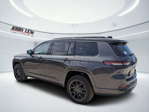 New 2026 Jeep Grand Cherokee L Summit w/ Obsidian Package AWD/4WD image 5