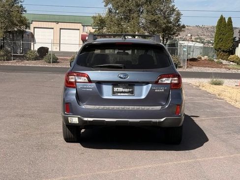 Used 2016 Subaru Outback 2.5i Premium AWD/4WD image 4
