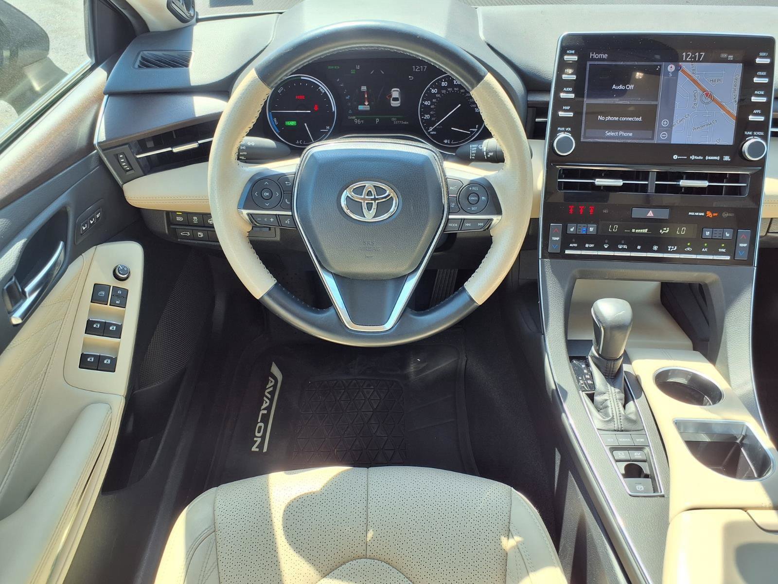 Used 2020 Toyota Avalon Limited w/ Protection Package FWD image 2