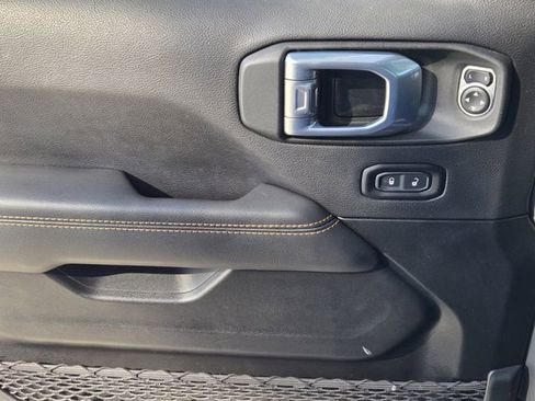 Certified 2022 Jeep Wrangler Unlimited Sahara image 24