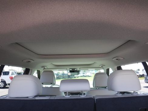 Used 2024 Hyundai Santa Fe Limited image 7