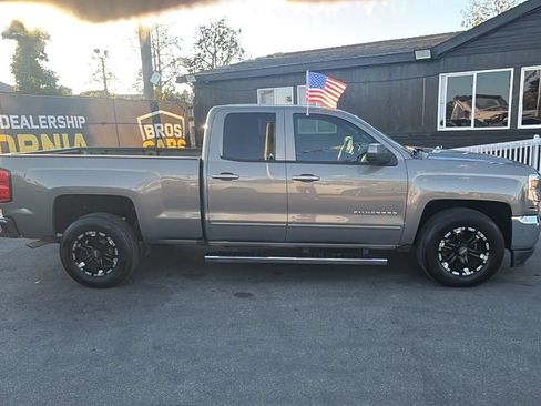 Used 2017 Chevrolet Silverado 1500 LT w/ All Star Edition RWD image 9