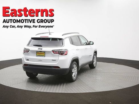 Used 2022 Jeep Compass Latitude w/ Convenience Group FWD image 39