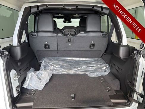 New 2026 Jeep Wrangler Unlimited Rubicon AWD/4WD image 27