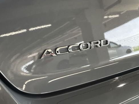 Used 2024 Honda Accord Sport image 11