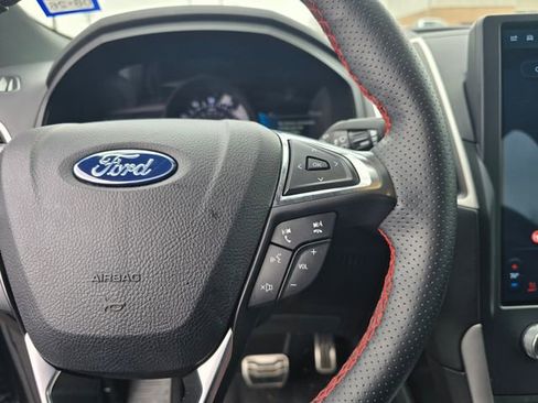 Used 2022 Ford Edge ST-Line image 27