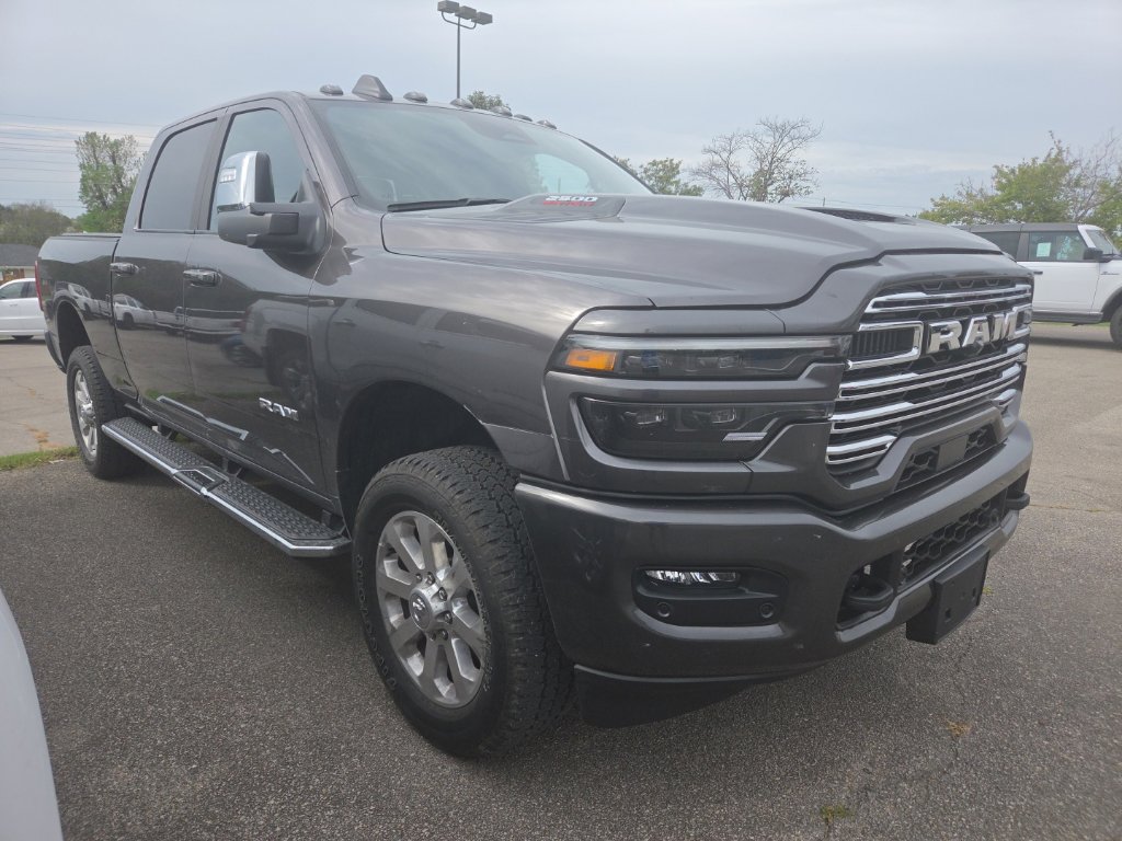Used 2025 RAM 2500 Laramie w/ Sport Appearance Package AWD/4WD image 2