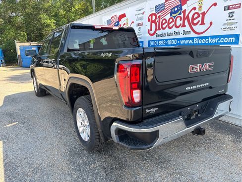 Used 2024 GMC Sierra 1500 SLE AWD/4WD image 8