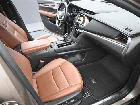 Certified 2023 Cadillac XT5 Premium Luxury w/ Technology Package image 17