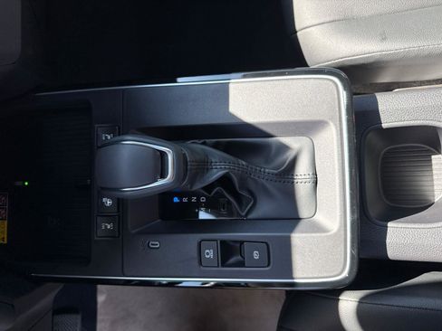 Used 2026 Toyota Corolla Cross XLE w/ Convenience Package image 22