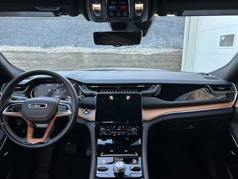 Certified 2025 Jeep Grand Cherokee L Summit image 10