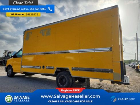 Used 2014 GMC Savana 3500 Extended RWD image 3