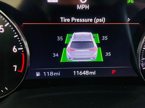 Used 2022 Buick Envision Avenir w/ Technology Package II image 25