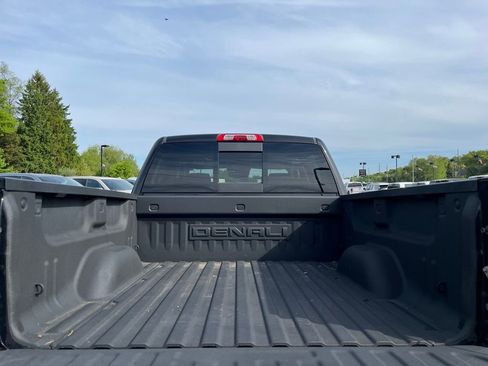 Used 2016 GMC Sierra 1500 Denali w/ Enhanced Driver Alert Package AWD/4WD image 13