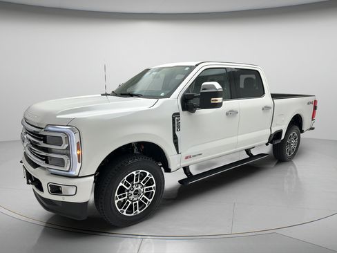 New 2026 Ford F250 Platinum w/ Platinum Plus Package AWD/4WD image 3