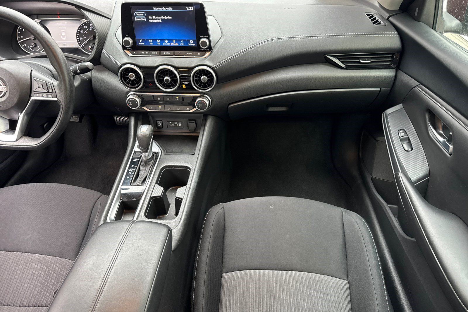 Used 2024 Nissan Sentra SV FWD image 29