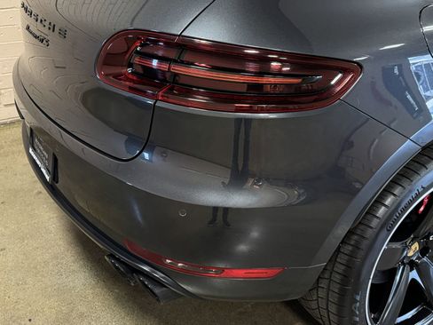 Used 2018 Porsche Macan GTS AWD/4WD image 17