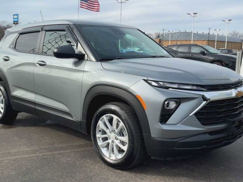 Certified 2025 Chevrolet TrailBlazer LS w/ LS Convenience Package image 8