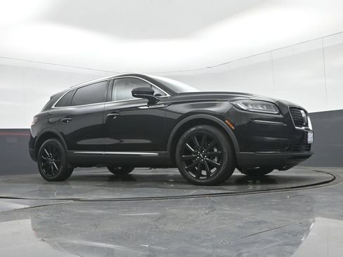 Used 2022 Lincoln Nautilus Reserve w/ Monochromatic Package AWD/4WD image 47