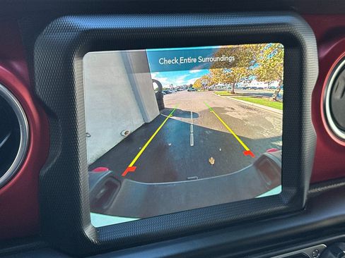 Used 2022 Jeep Gladiator Rubicon image 22