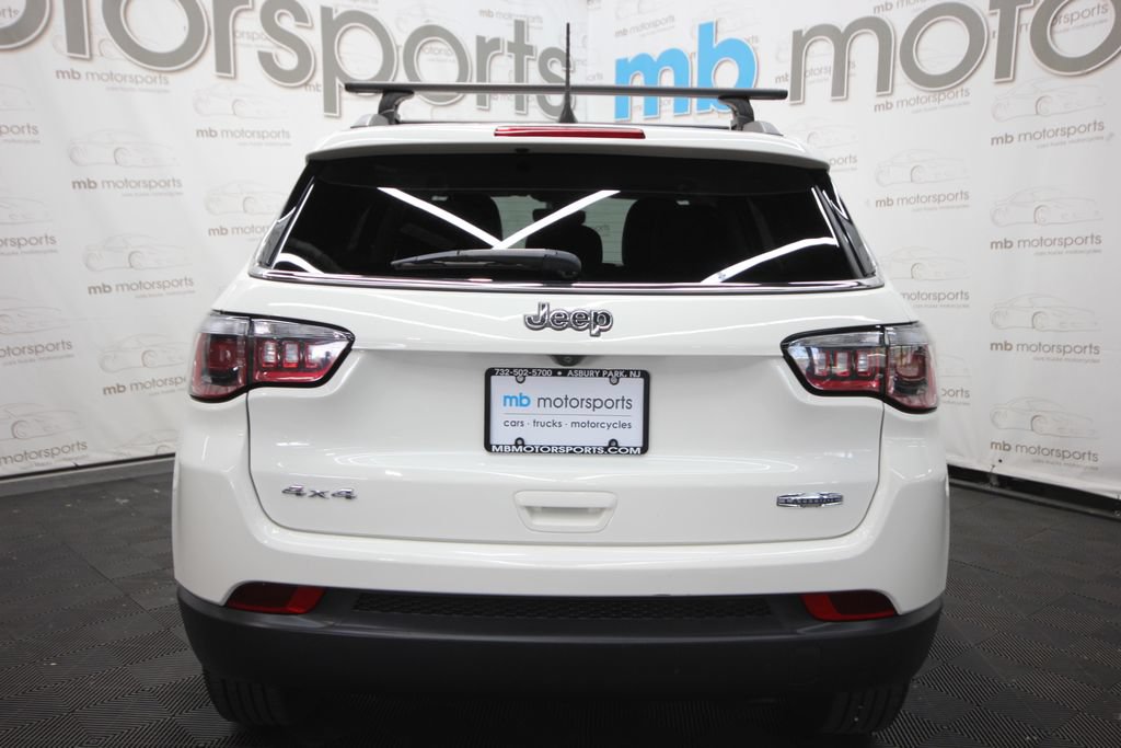 Used 2020 Jeep Compass Latitude AWD/4WD image 5